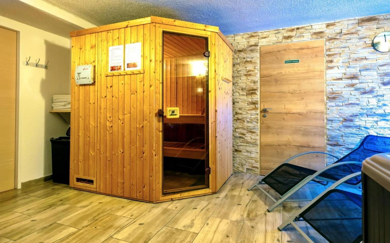 Hotel Stara Skola Na Sumave Hořice na Šumavě Eksteriør billede